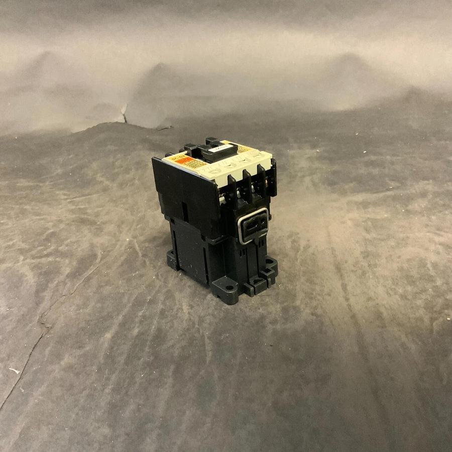 Used FUJI SC-03 MAGNETIC CONTACTOR ($40 OBO)