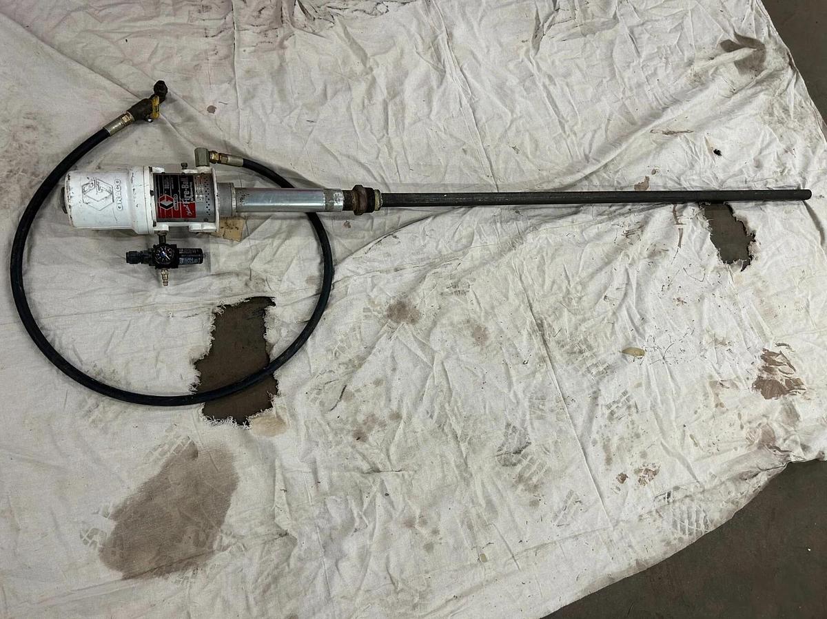Used 204254 Graco Fire-Ball; 300 5:1 Air-Powered Oil Pump ($800)