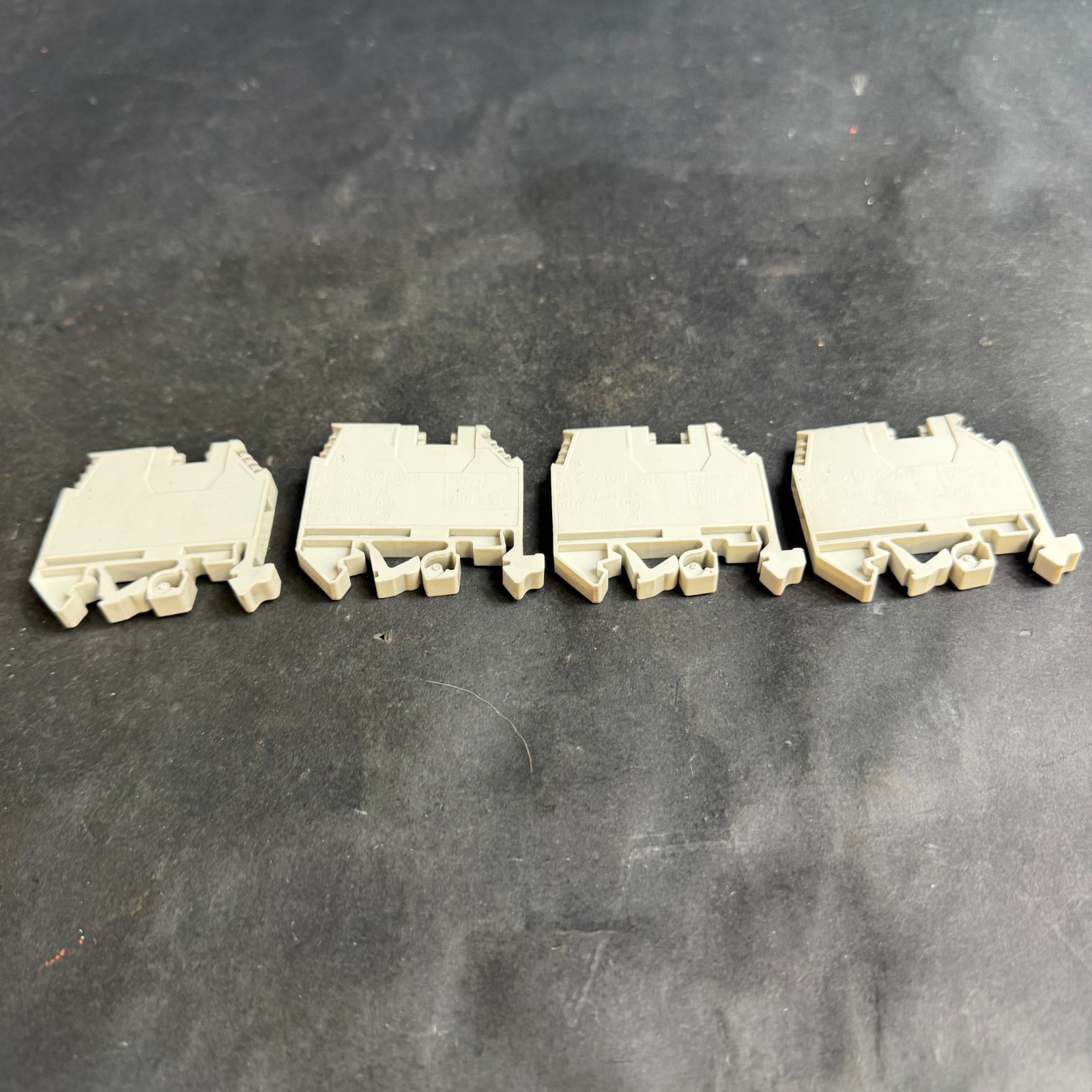 Used SPRECHER & SCHUH VUDA4-4 TERMINAL BLOCK - LOT OF 4 ($12 OBO)