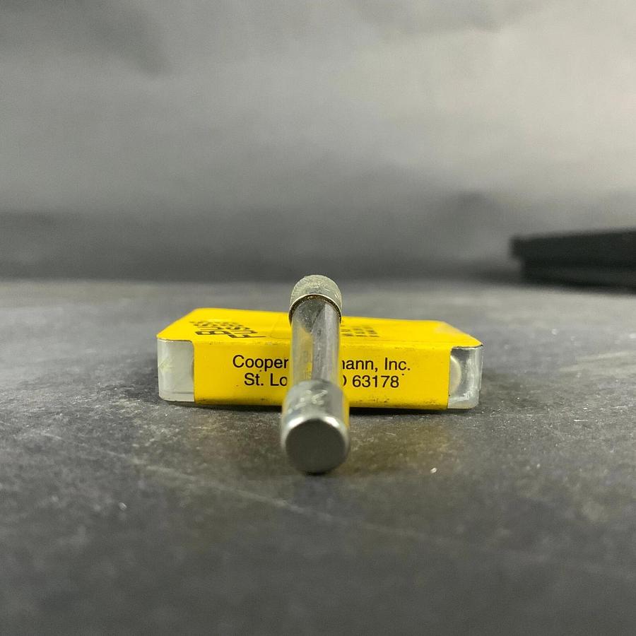 BUSSMANN AGC-1/8 FUSE - SET OF 5 ($6.50 OBO)