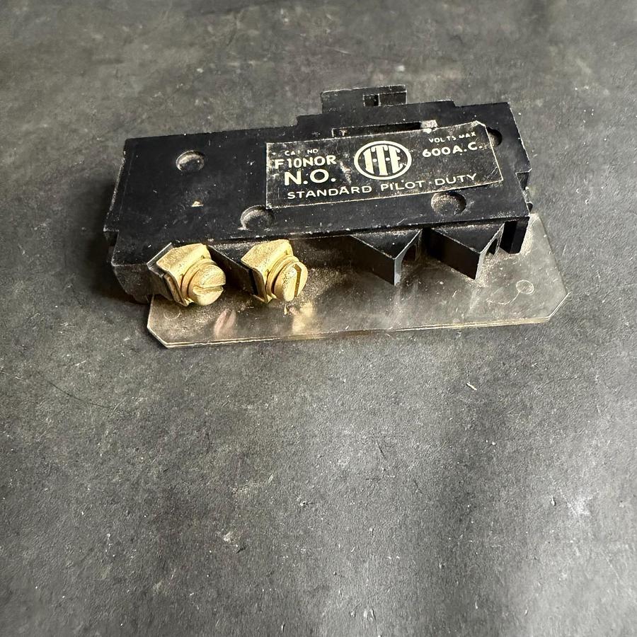 Used ITE F10NOR AUXILIARY CONTACT ($10 OBO)