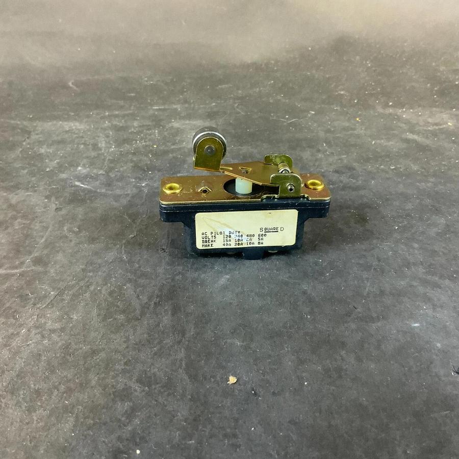 Used SQUARE D 9007 AB-41 SNAP SWITCH
