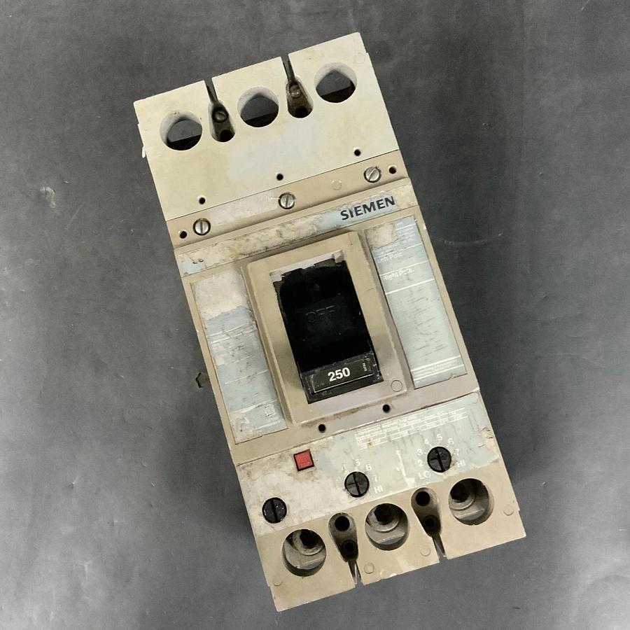 Used SIEMENS 250AMP CIRCUIT BREAKER ($130 OBO)