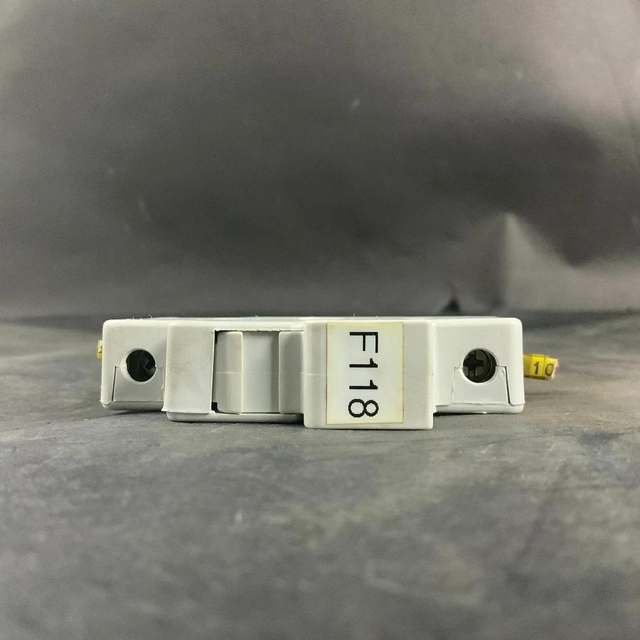 Used AUTOMATION DIRECT DN-FM6 DINNECTORS FUSE HOLDER ($8 OBO)