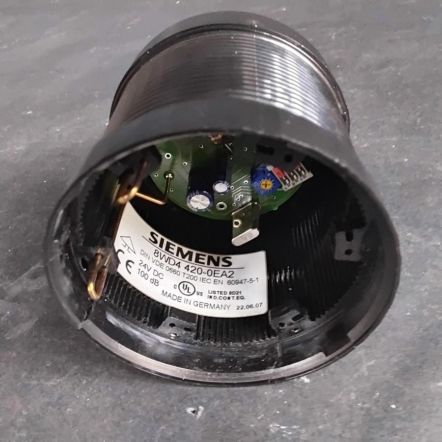 Used SIEMENS 8WD4 420-0EA2 BLACK SIREN ($35 OBO)