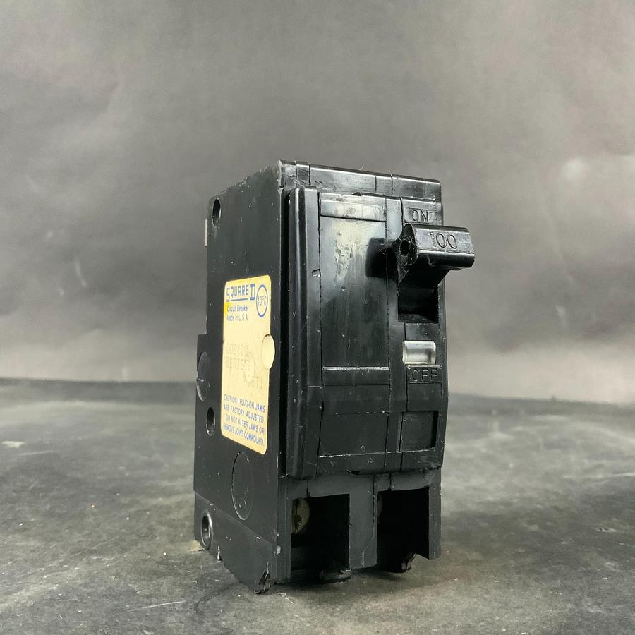 Used SQUARE D Q02100 CIRCUIT BREAKER ($35 OBO)
