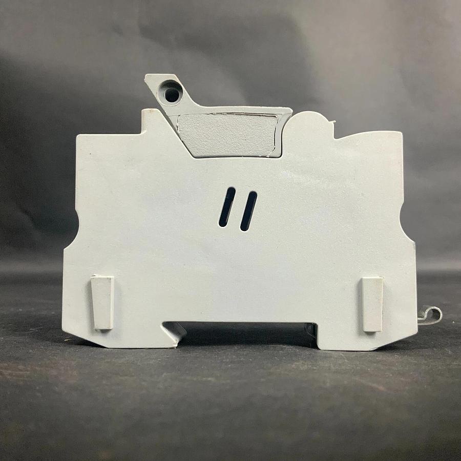 Used BUSSMANN CHCC1I FUSE HOLDER ($8 OBO)