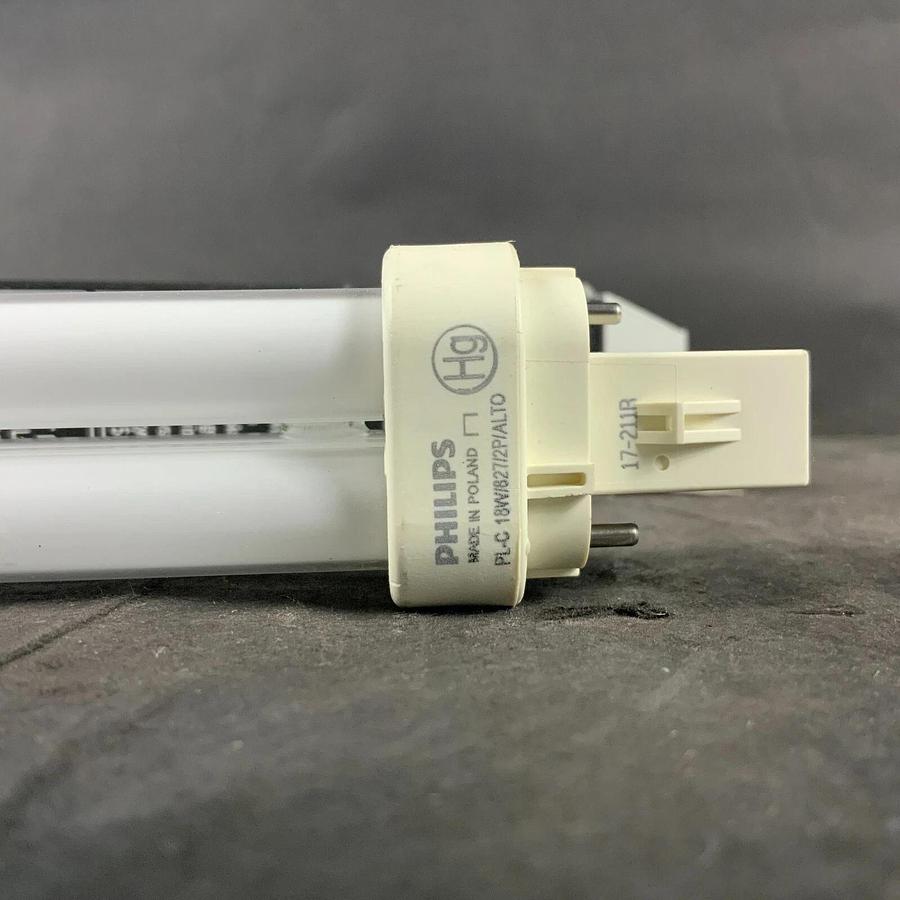 PHILIPS G24D-2 LINEAR COMPACT LAMP ($10 OBO)
