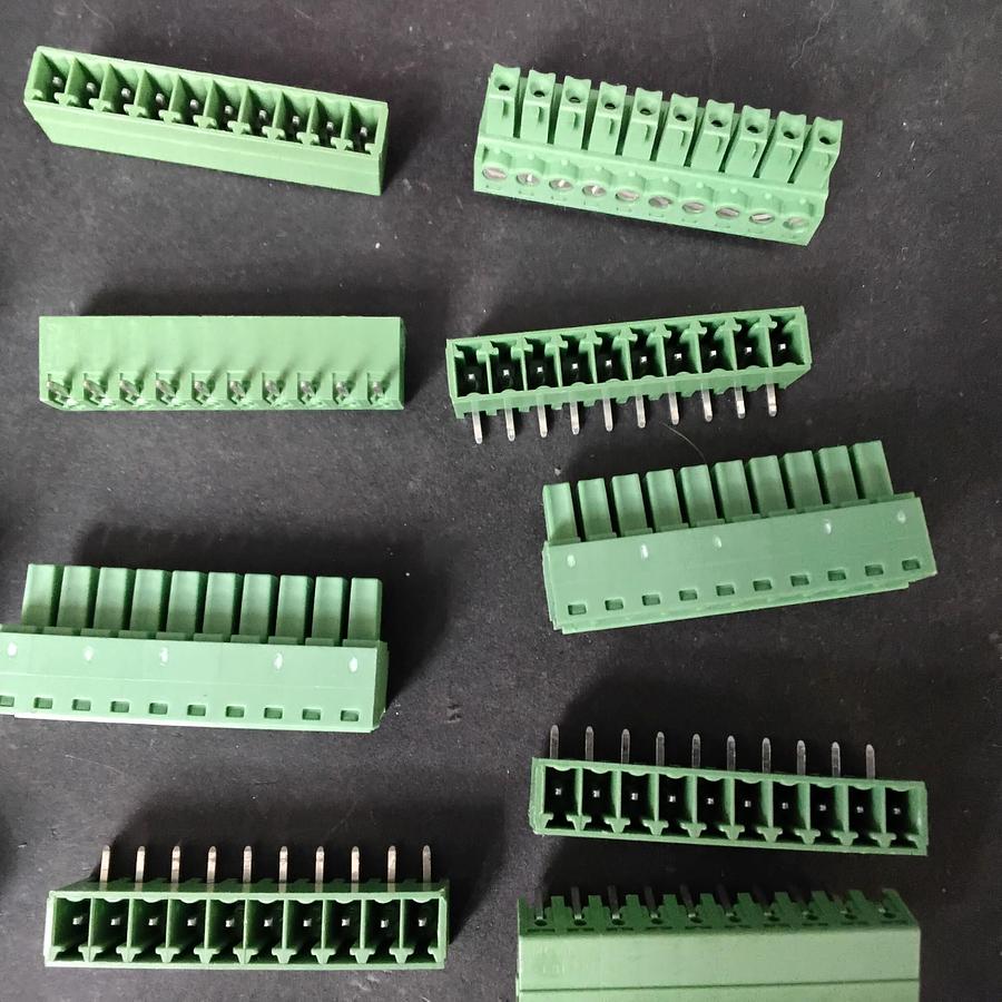 Used DBPARTS BAG OF 10-PIN 3.81MM PLUG CONNECTORS ($19 OBO)