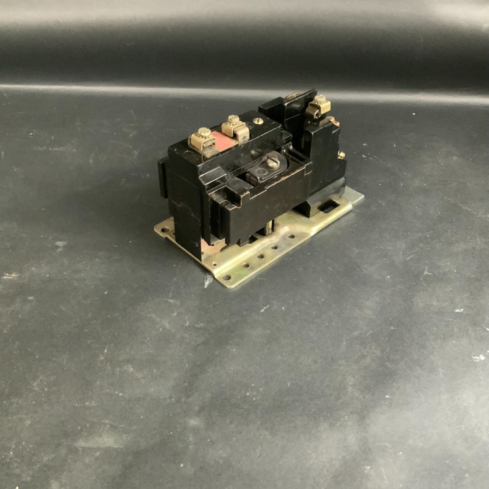 Used ALLEN BRADLEY BR-200 RELAY ($10 OBO)