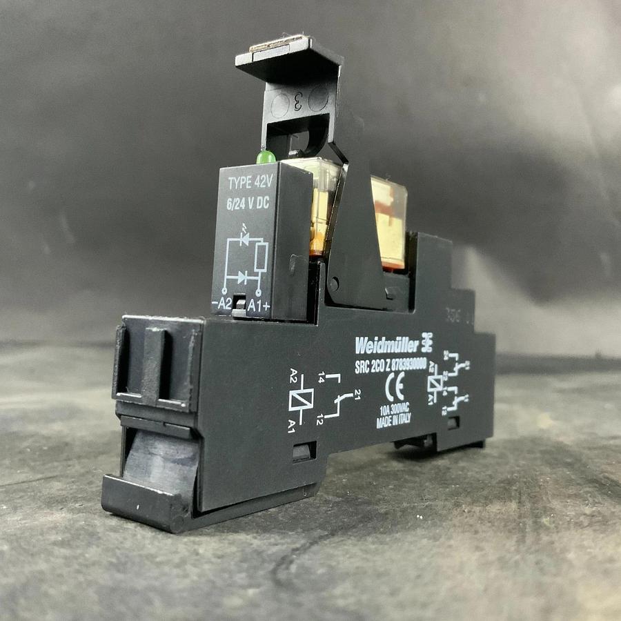 Used WEIDMULLER SRC 2C0 Z 8783930000 RELAY MOUNT BASE ($10 OBO)