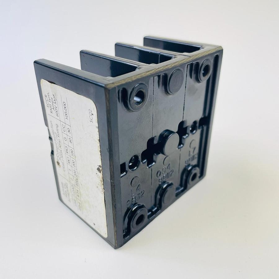 Used SQUARE D 9080 LBA362104 SERIES C POWER DISTRIBUTION BLOCK INDUSTRIAL CONTROL