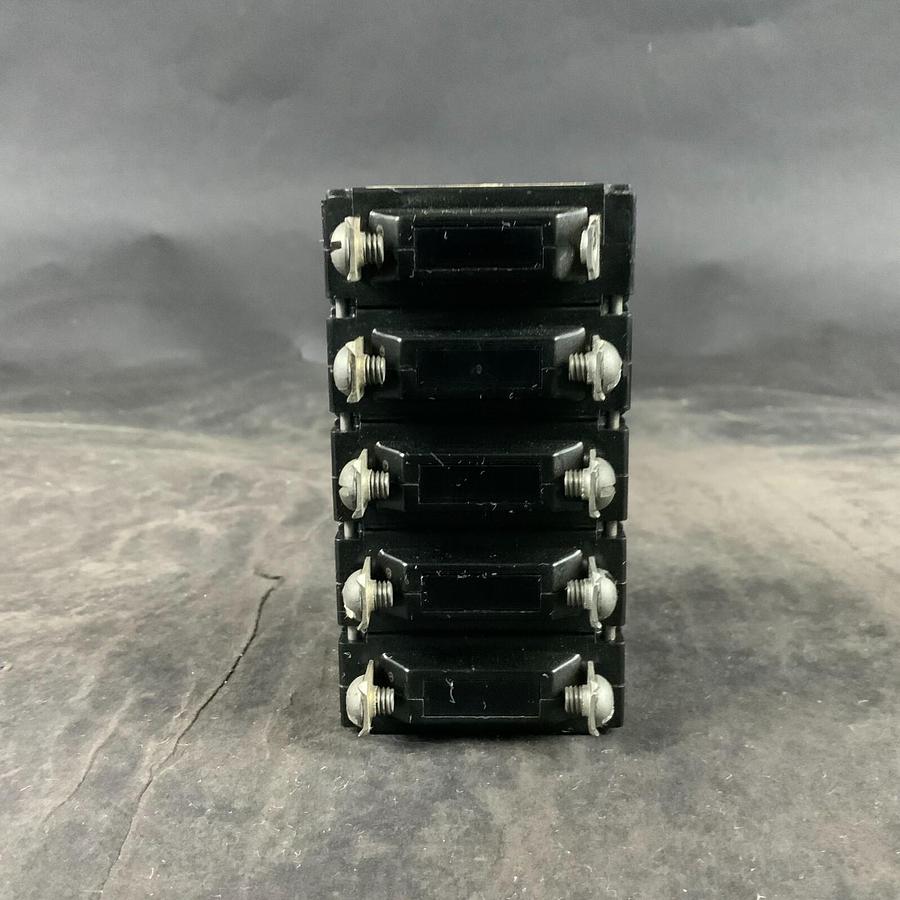 CARLING SWITCH AA5-X0-00-056-4D1-A CIRCUIT BREAKER ($80 OBO)