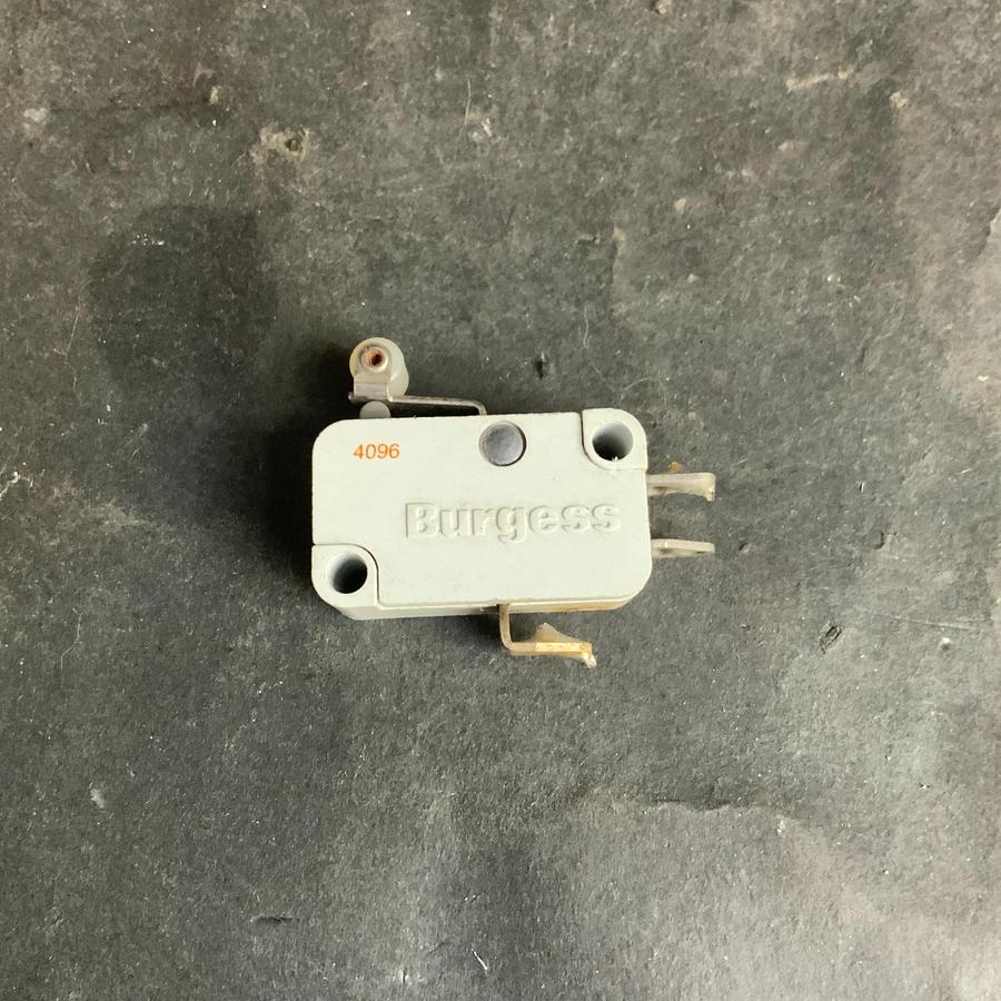 Used JOHNSON ELECTRIC SAIA BURGESS DVCSPYR MICRO SWITCH