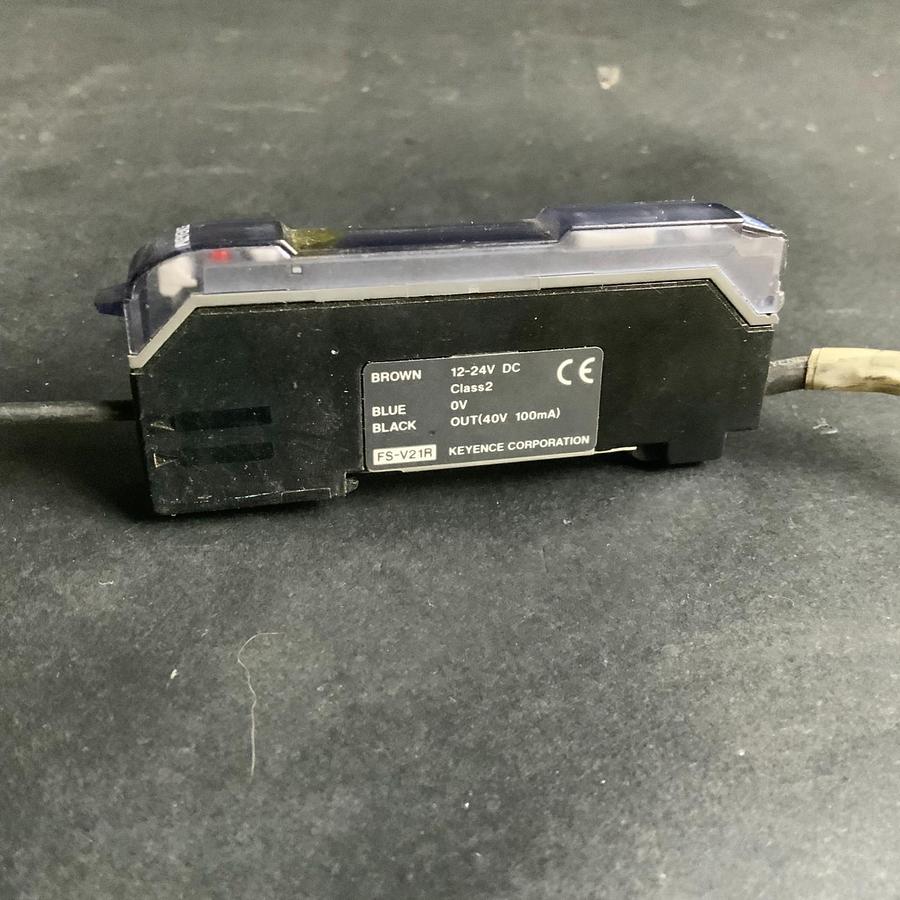 Used KEYENCE FS-V21R FIBER OPTIC AMPLIFIER ($25 OBO)