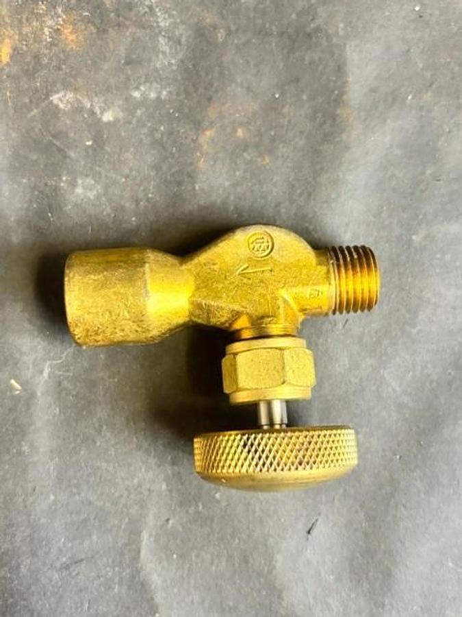 Used WESTERN ENTERPRISES 215-AR VALVE BRASS BODY