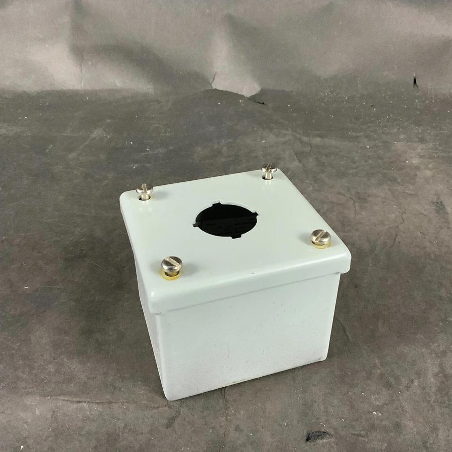 Used HOFFMAN E-1PB PUSH BUTTON ENCLOSURE ($35 OBO)