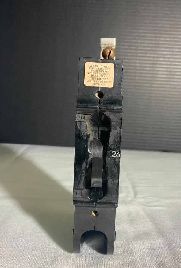 HEINEMANN CD1-G3-U-025 (25A) ($26.99 OBO)