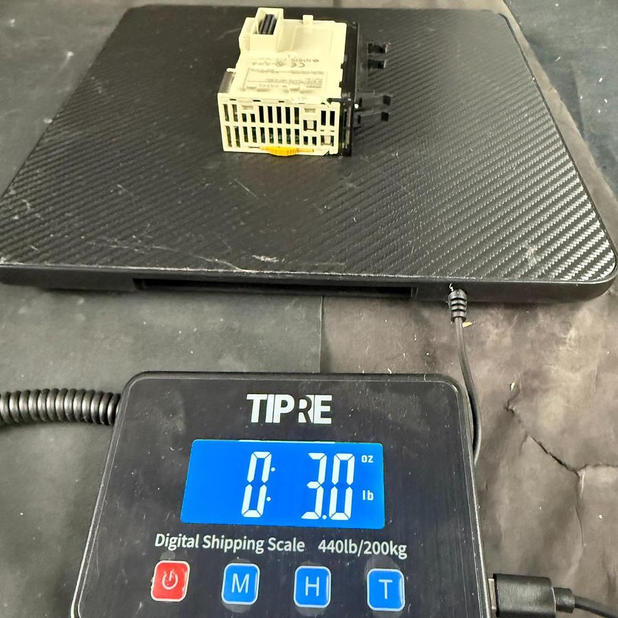 Used OMRON CJ1W-OD262 PLC OUTPUT UNIT ($45 OBO)