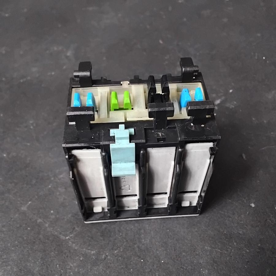 Used SIEMENS SIRIUS 3RH1921-1HA22 AUXILIARY SWITCH BLOCK ($20 OBO)