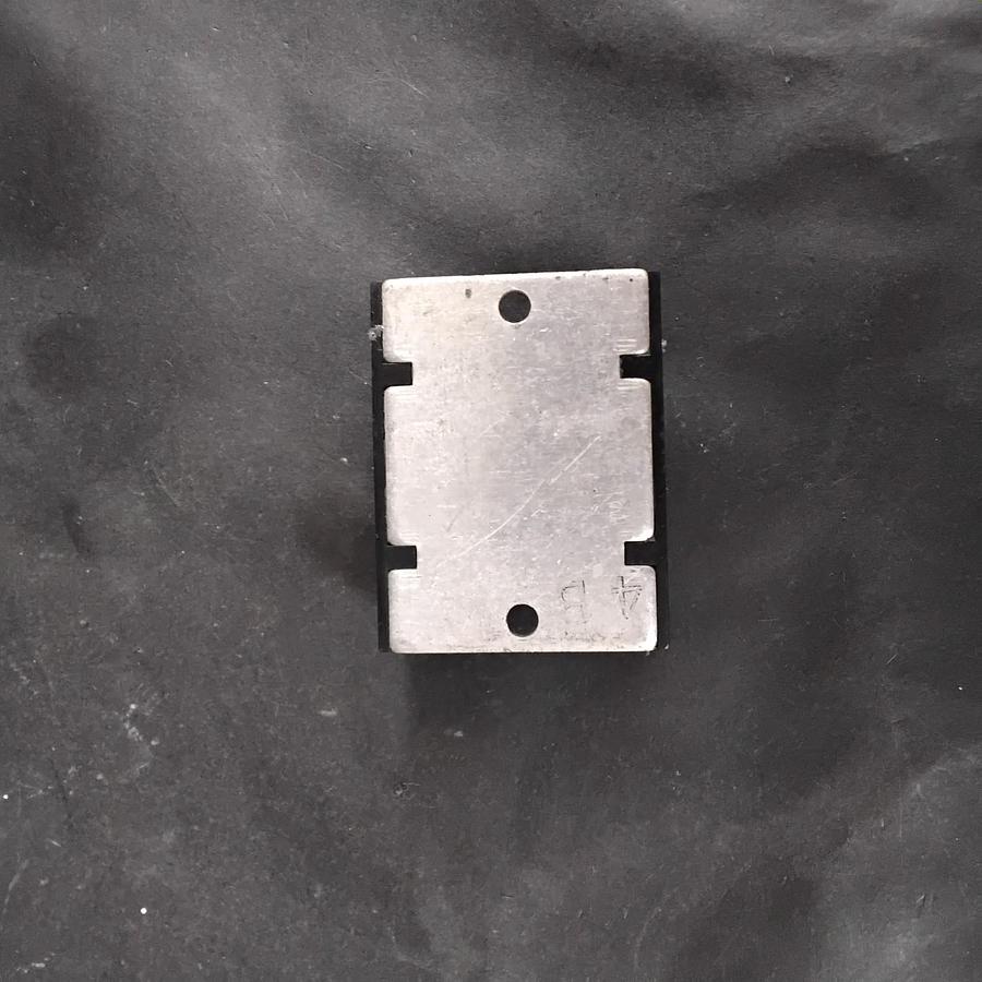 Used ELECTRONIC RELAYS S505-SJ210 SOLID STATE RELAY ($18 OBO)