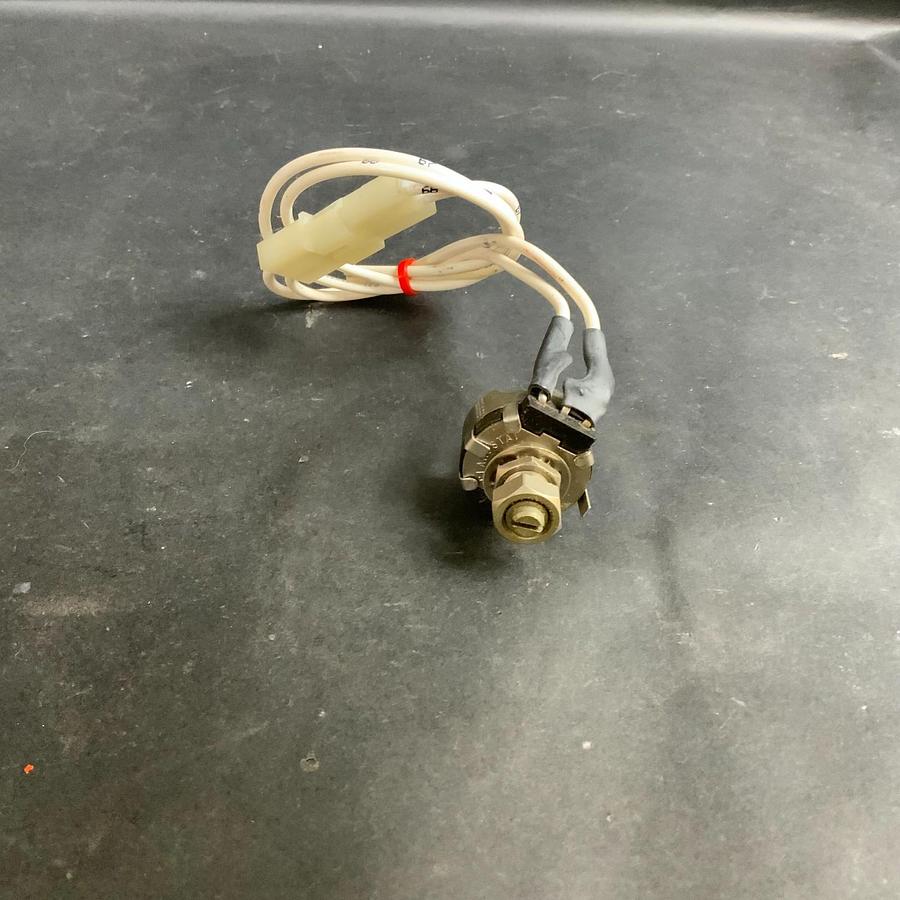 Used ETI SYSTEM RV4NAYSD102A POTENTIOMETER ($20 OBO)