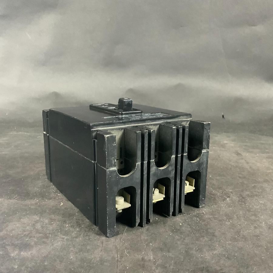Used WESTINGHOUSE EHB3015 CIRCUIT BREAKER ($45 OBO)