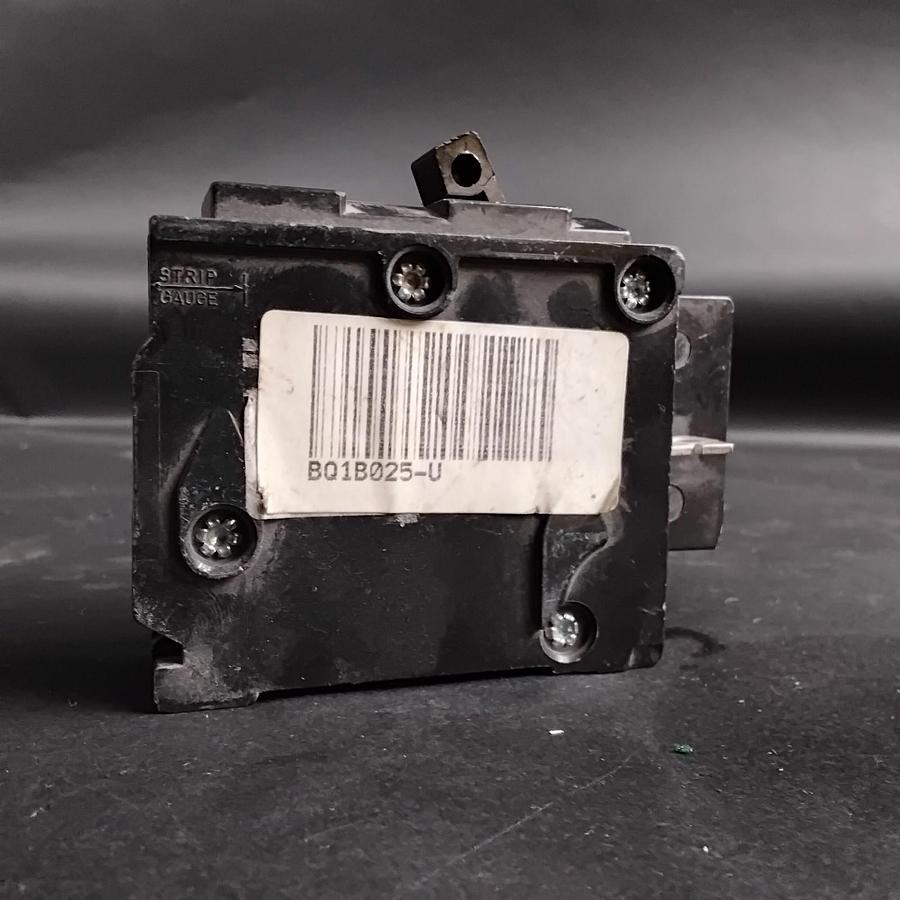 Used SIEMENS BQ1B025-U CIRCUIT BREAKER ($12 OBO)
