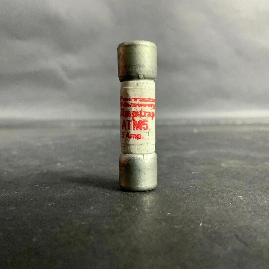 Used FERRAZ SHAWMUT AMPTRAP ATM-5 FUSE ($4 OBO)