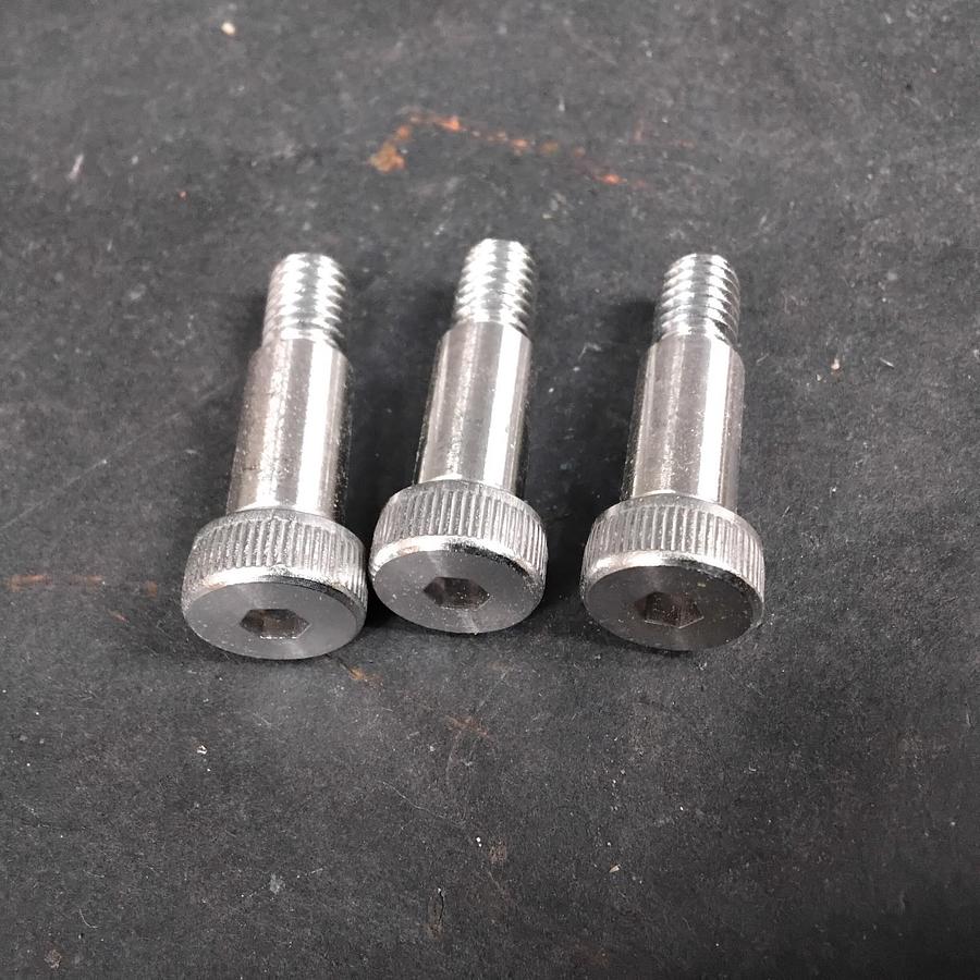 Used BOX OF 3 SHOULDER BOLTS 3/8 X 3/4 ($8 OBO)