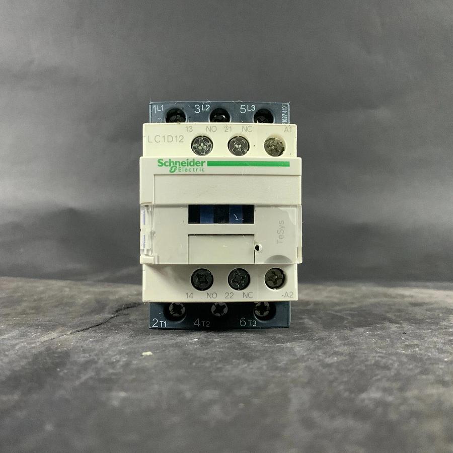 Used SCHNEIDER ELECTRIC LC1D12 CONTACTOR ($35 OBO)