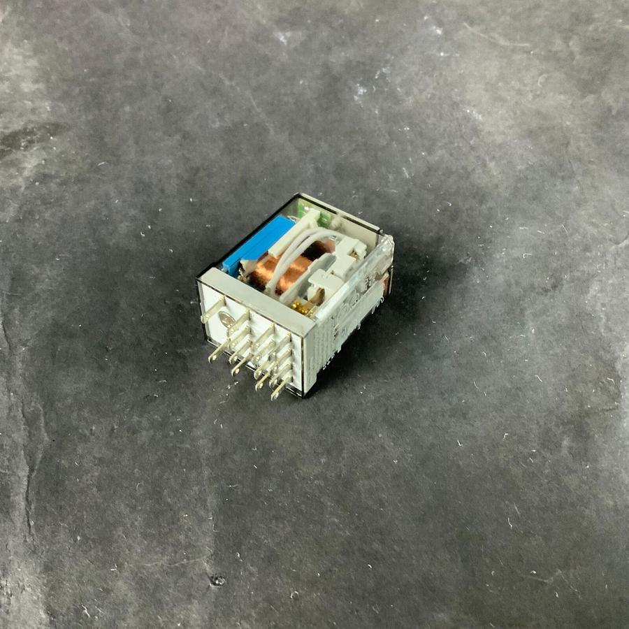 Used ALLEN BRADLEY 700-HC14Z24-4 SER.D RELAY ($10 OBO)