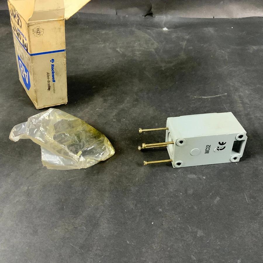 ALLEN BRADLEY 802T-H OILTIGHT LIMIT SWITCH ($130 OBO)