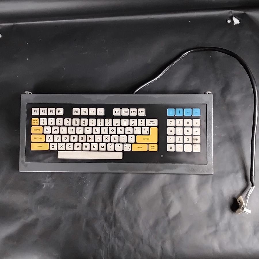 Used CHARMILLES 851 3910 F SERIES 100 KEYBOARD ($130 OBO)