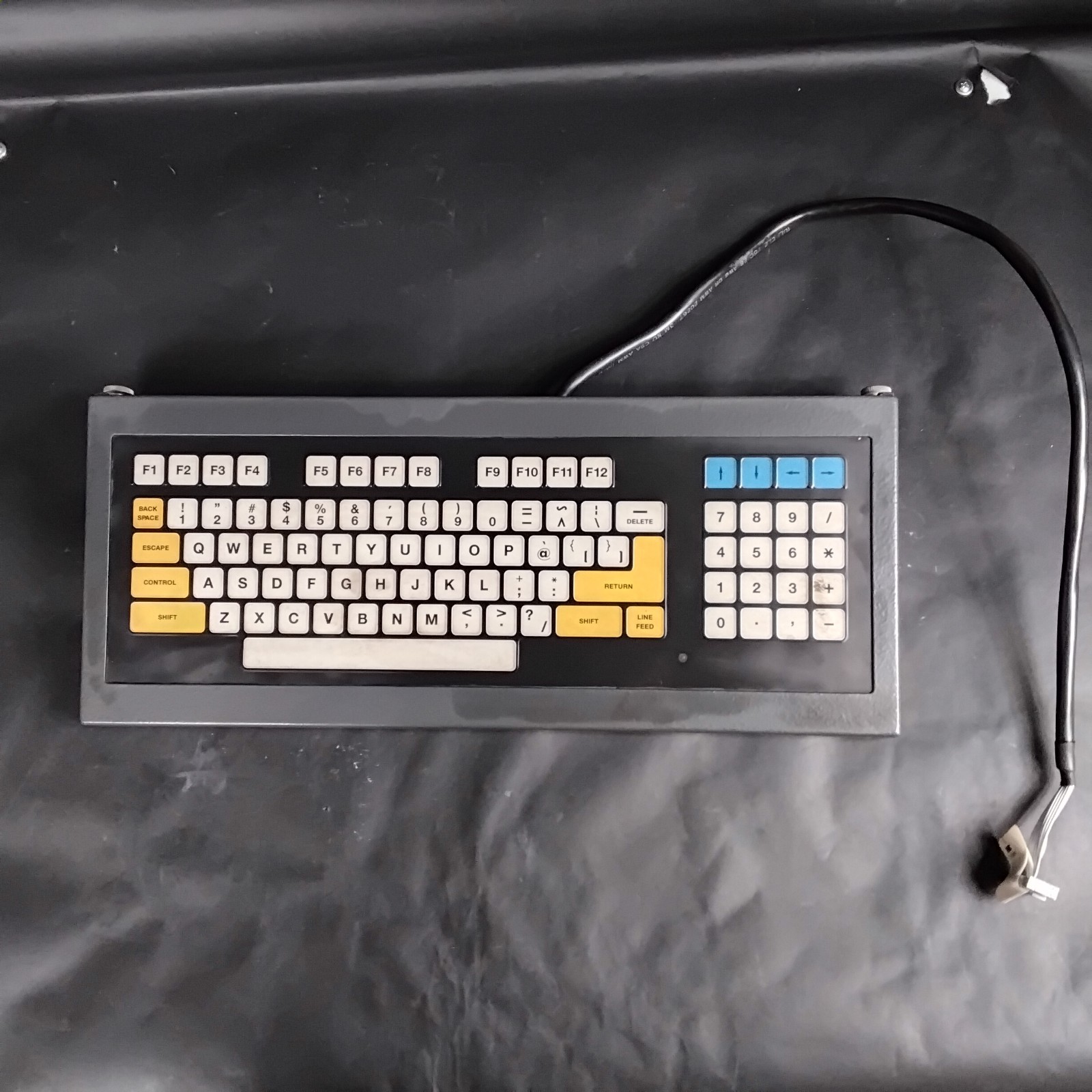 Used CHARMILLES 851 3910 F SERIES 100 KEYBOARD ($130 OBO)