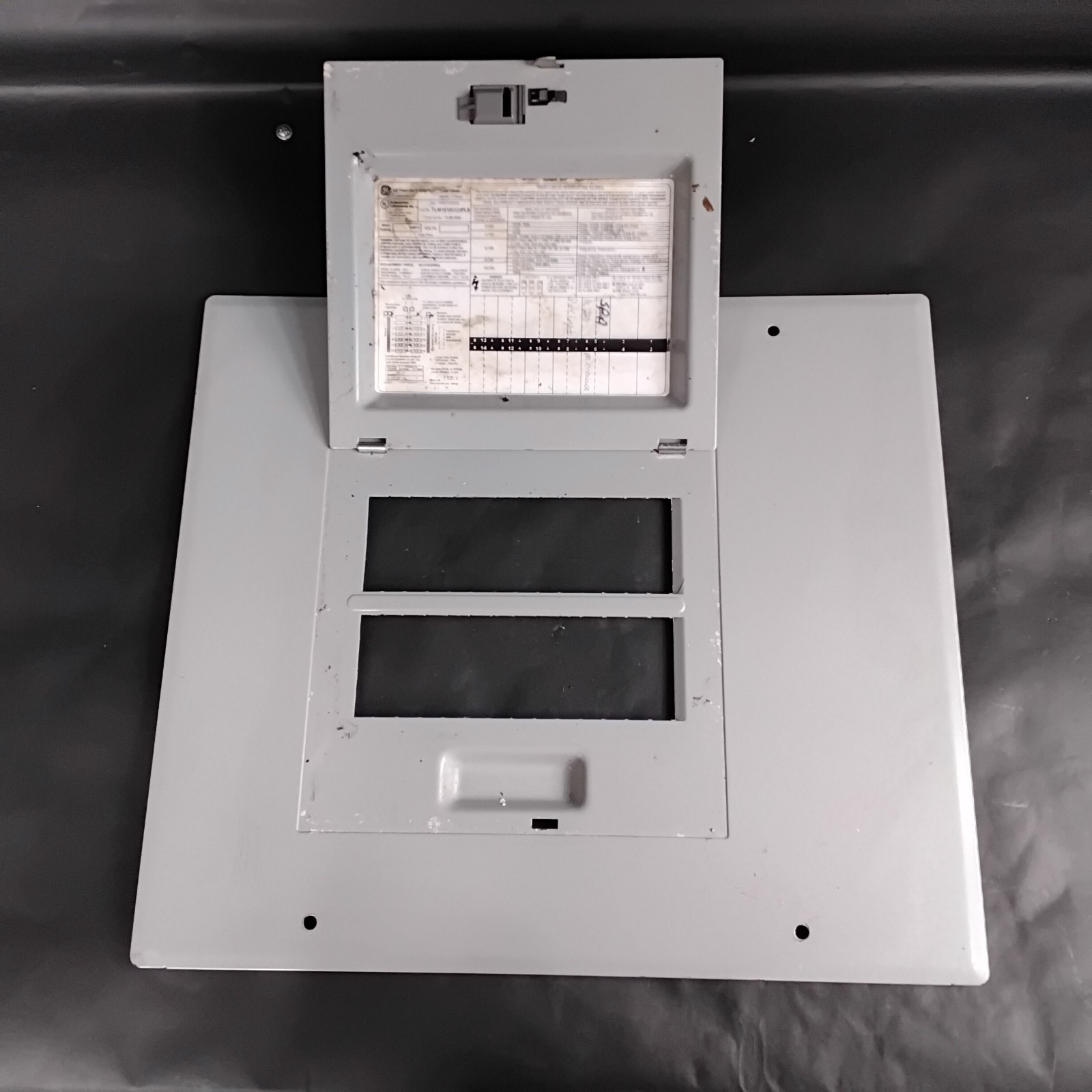 Used GENERAL ELECTRIC TLM1212CCUPL8 PANEL COVER ($45 OBO)