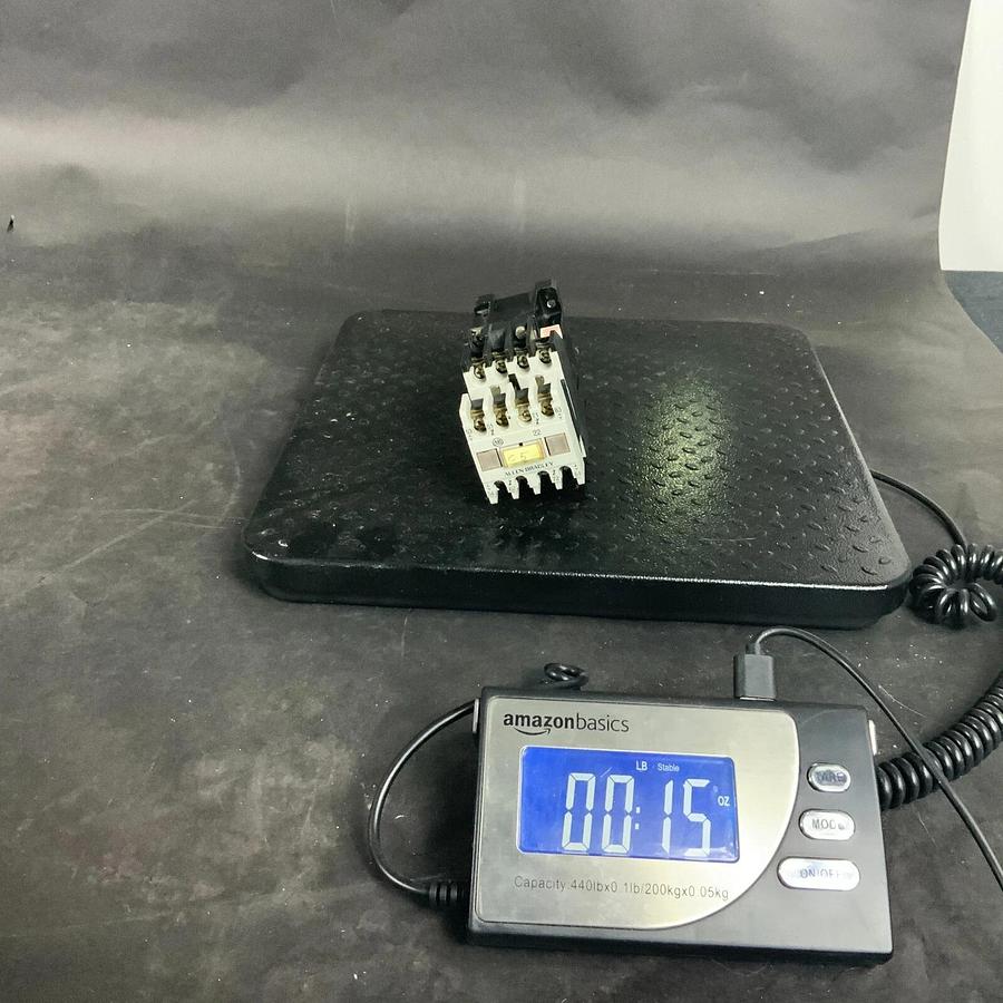 Used ALLEN BRADLEY 100-A09ND3 CONTACTOR W/ AUX CONTACT ($20 OBO)