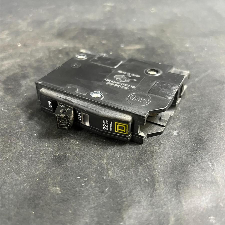 Used SQUARE D 4016703 CIRCUIT BREAKER ($20 OBO)