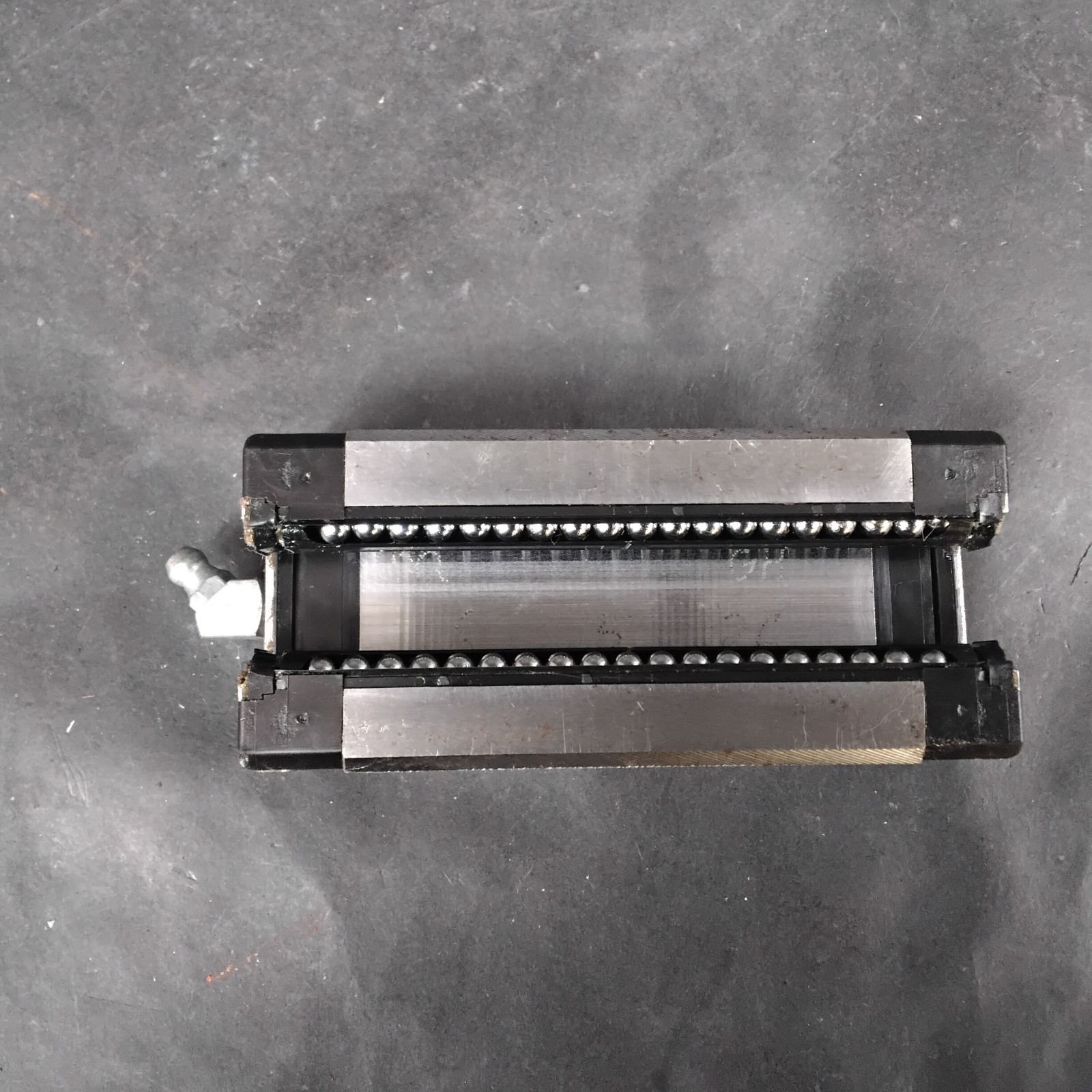 Used REXROTH R162429420 LINEAR BEARING SLIDER ($40 OBO)