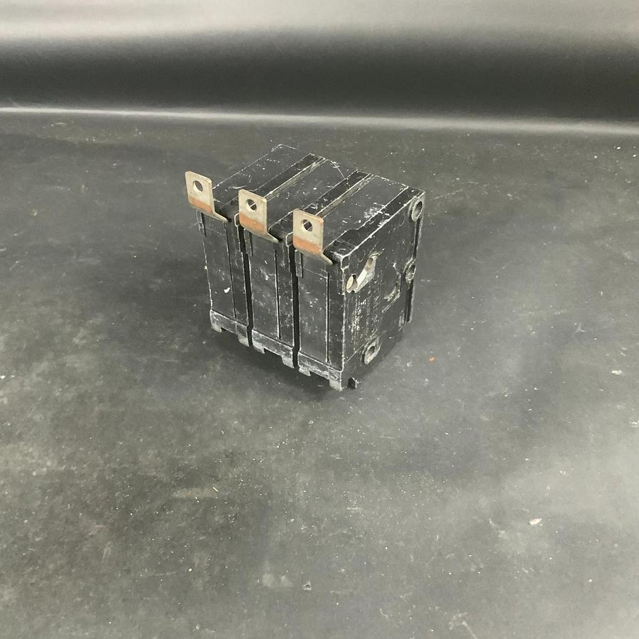 Used SIEMENS BL330 CIRCUIT BREAKER ($20 OBO)