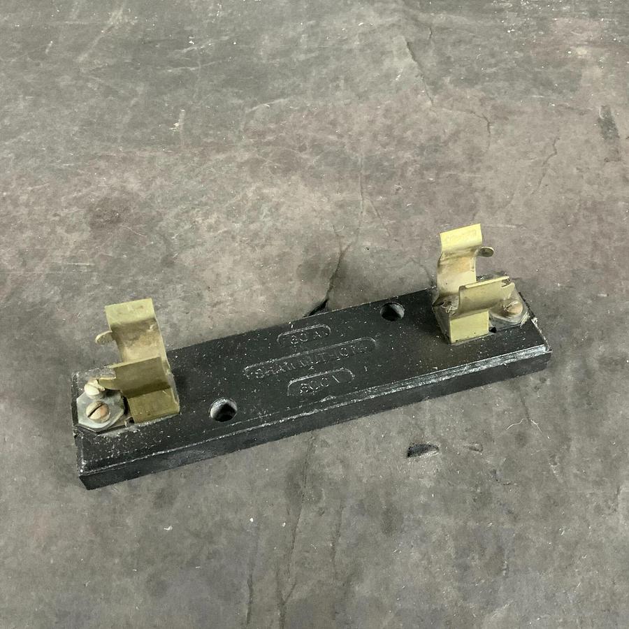 Used FERRAZ SHAWMUT 1074 FUSE HOLDER ($10 OBO)