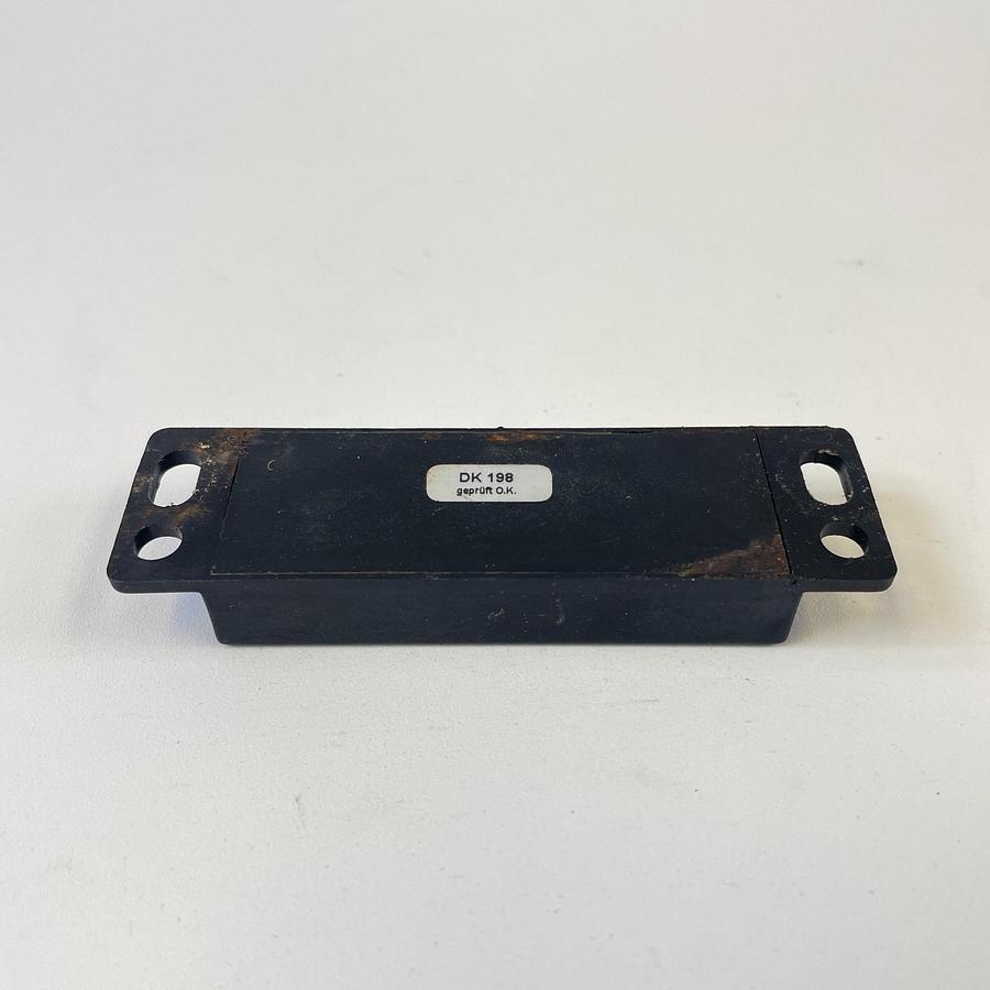Used EUCHNER CMS-M-AC 084592 MAGNETIC SAFETY SWITCH INDUSTRIAL MACHINE GUARD SENSOR