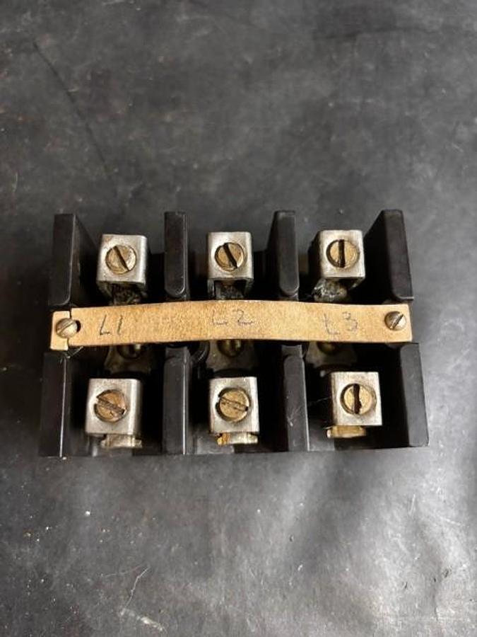 Used ALLEN BRADLEY F-15376 TERMINAL BLOCK ($12 OBO)