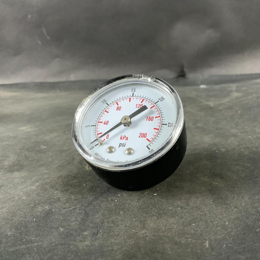 PRESSURE GUAGE 14FMC4 0-30PSI ($20 OBO)