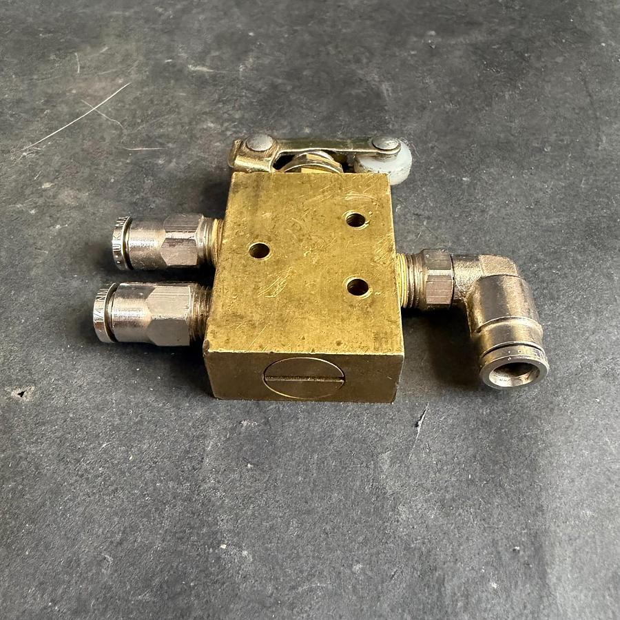 Used HUMPHREY TAC2 PNEUMATIC VALVE