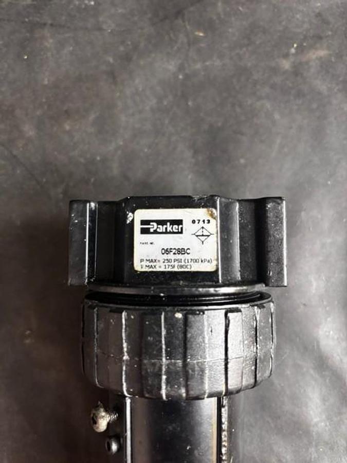 Used PARKER 06F28BC PNEUMATIC AIR FILTER ($70 OBO)