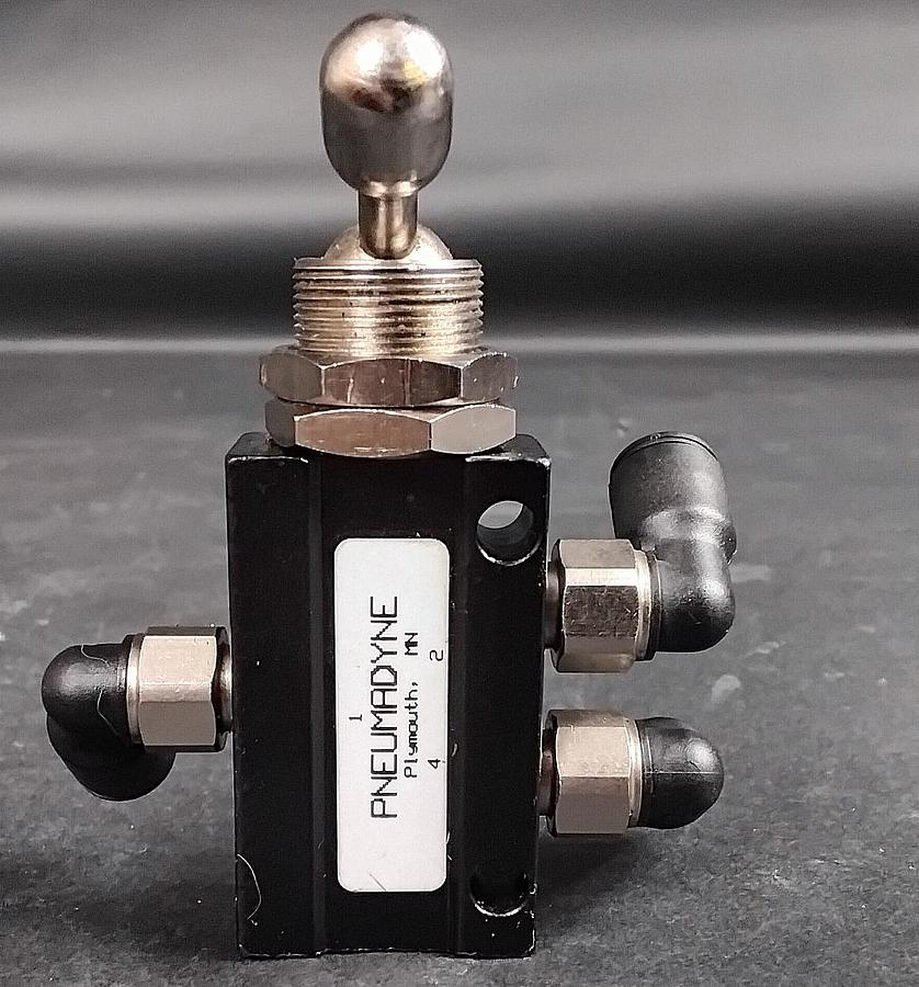 Used PNEUMADYNE S97-0498 MANNUAL AIR VALVE ($45 OBO)