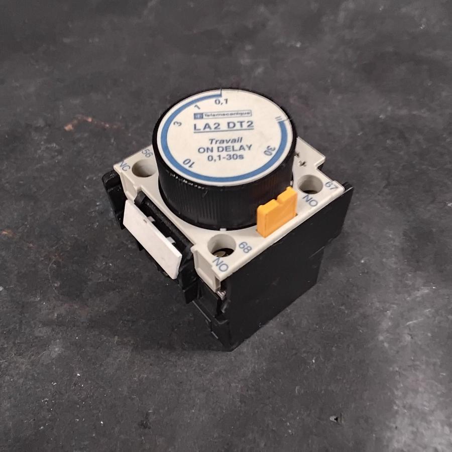 Used TELEMECANIQUE LA2-DT2 CONTACT BLOCK ($13 OBO)