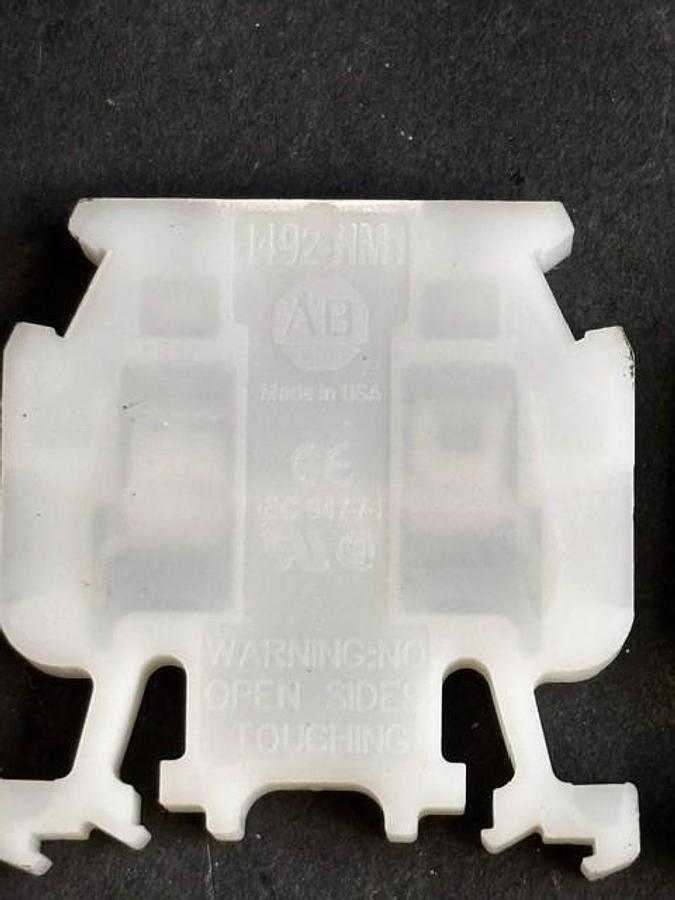 Used ALLEN BRADLEY 1492-HM1 TERMINAL BLOCK - GROUP OF 13