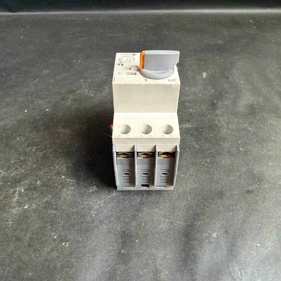 Used LS ELECTRIC MMS-32H MOTOR STARTER ($35 OBO)